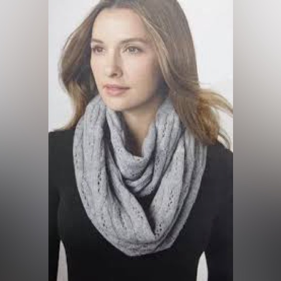 CELESTE Infinity Winter Scarf Grey Cashmere Wool Blend Knit Cozy soft warm - Picture 1 of 5